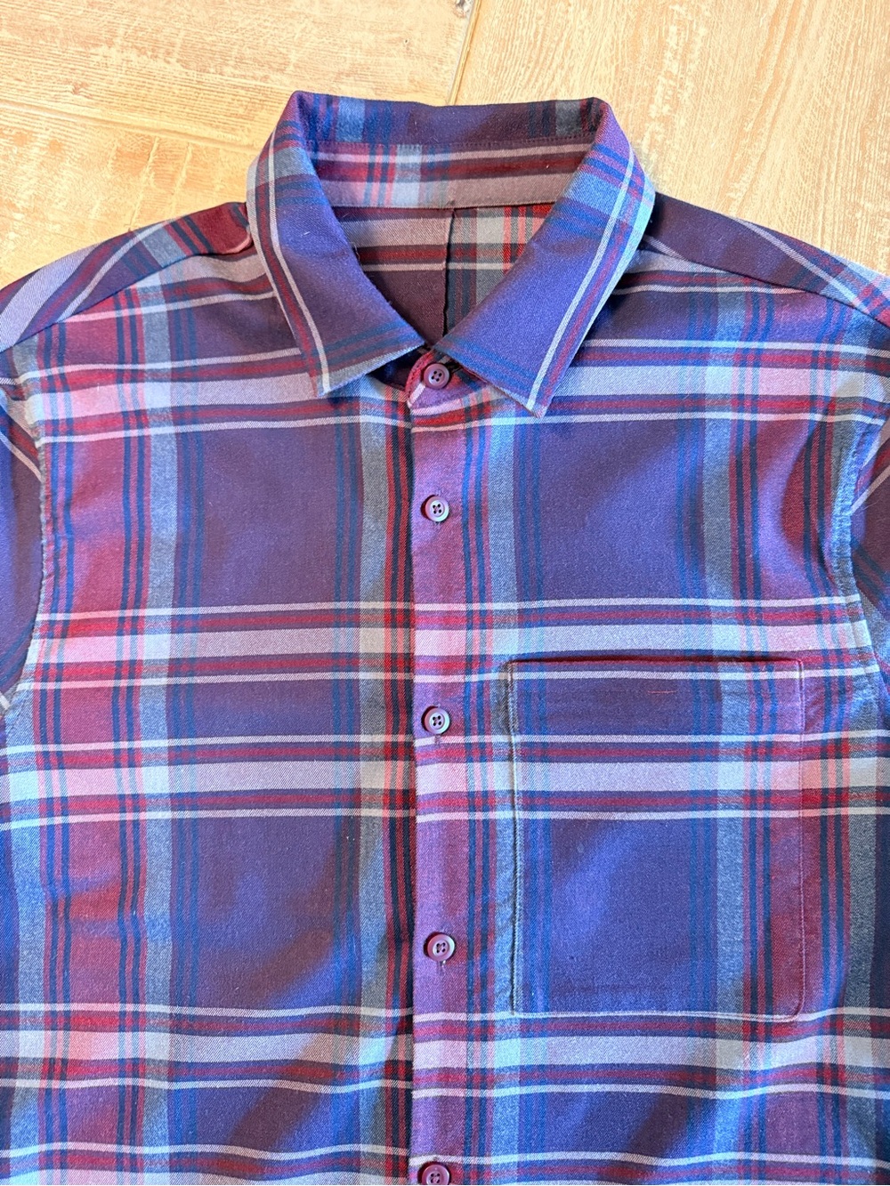 lululemon athletica Men’s Purple Blue Plaid Button Down Shirt M